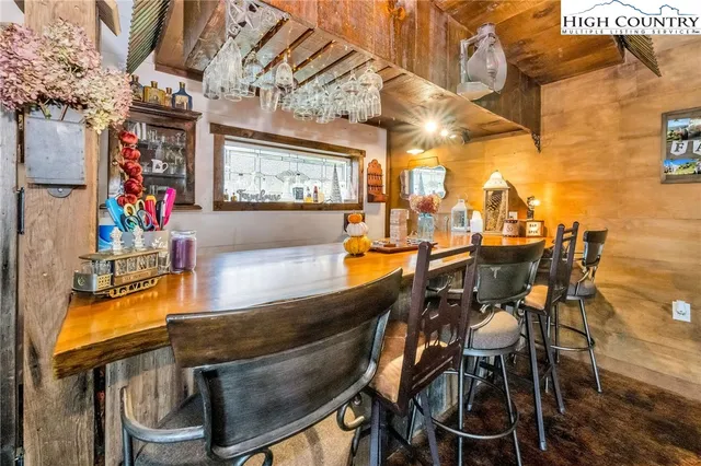 $799,000 | 886 Blevins Hollow Road, Piney Creek, NC 28663