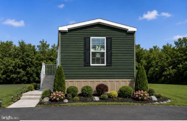 1446 Gibson Road Bensalem, PA 19020 - Photo 4 of 25 Gallery Image 4