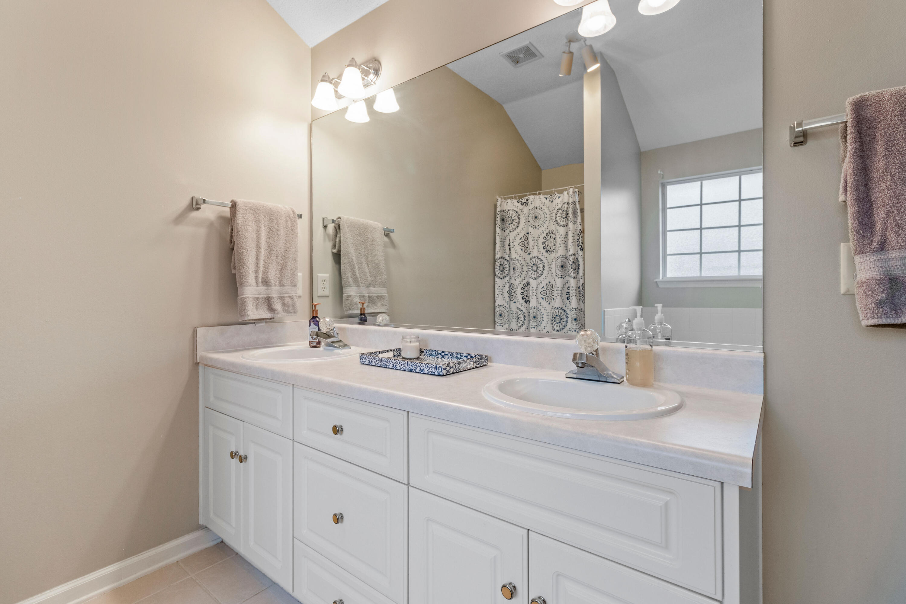 663 Monroe Street Grovetown, GA 30813 - Photo 23 of 30 Owner's Bath