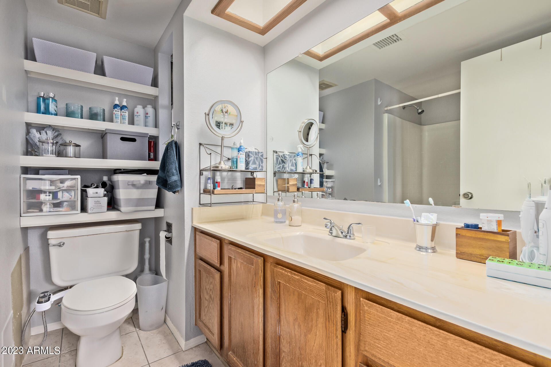 8026 West Wethersfield Road Peoria, AZ 85381 - Photo 13 of 28 19 Wethersfield 8026