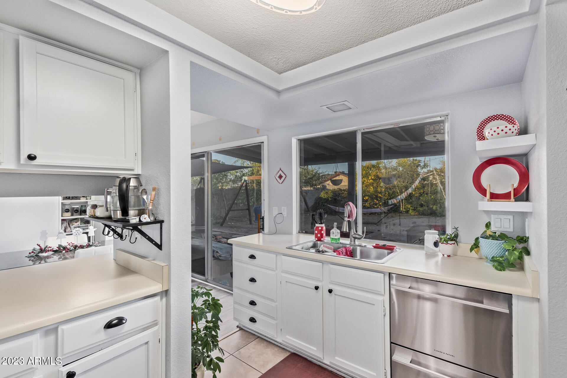 8026 West Wethersfield Road Peoria, AZ 85381 - Photo 9 of 28 15 Wethersfield 8026