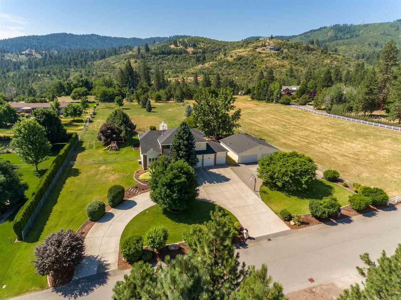 9802 East Holman Road Spokane Valley, WA 99206 - Photo 1 of 20 Gallery Image 1