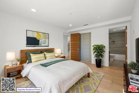$9,900 | 808 Brooks Avenue, Venice, CA 90291