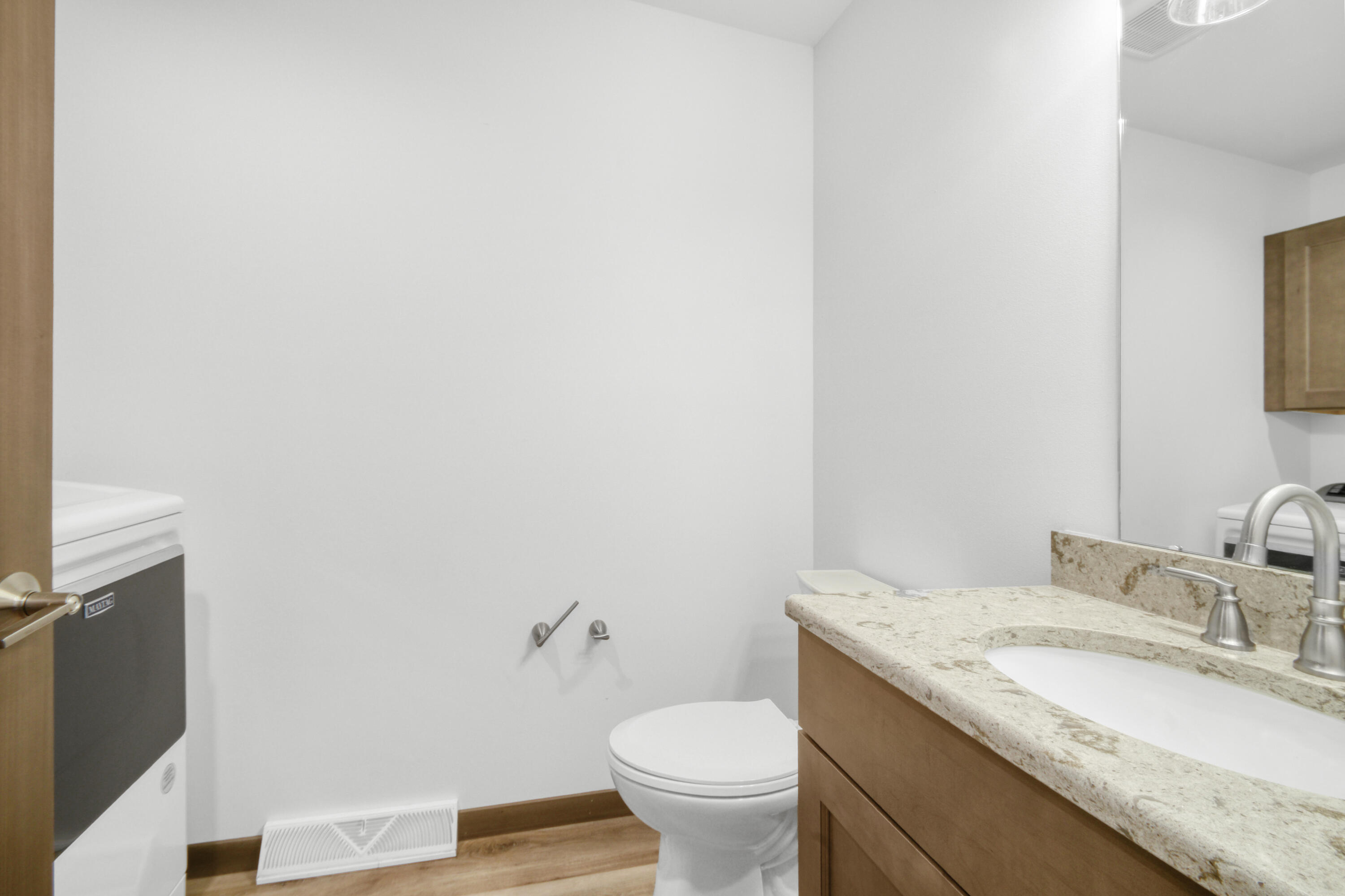 1848 Edgewood Road Kewaskum, WI 53040 - Photo 7 of 15 71426-6