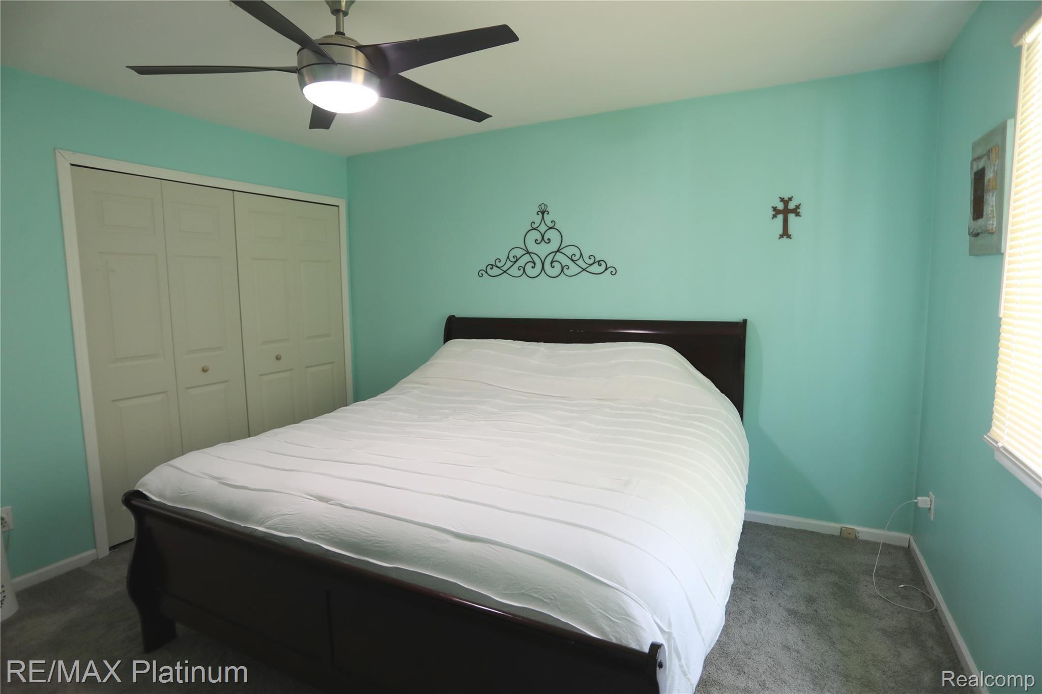 Bedroom1.JPG