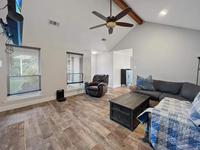 $2,000 | 3822 Country View Drive, Baton Rouge, LA 70817