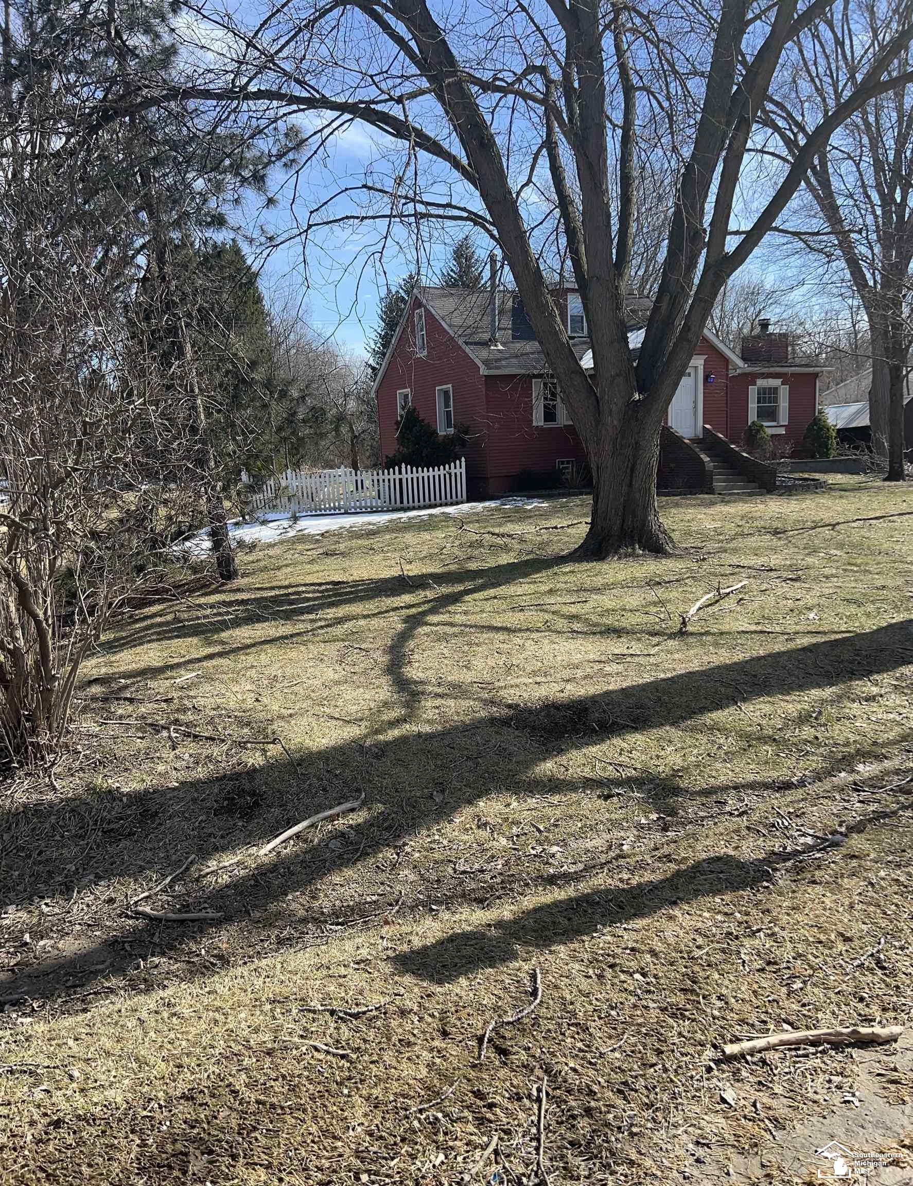 24433 Sumpter Road Belleville, MI 48111 - Photo 12 of 82 50105681-11.JPG