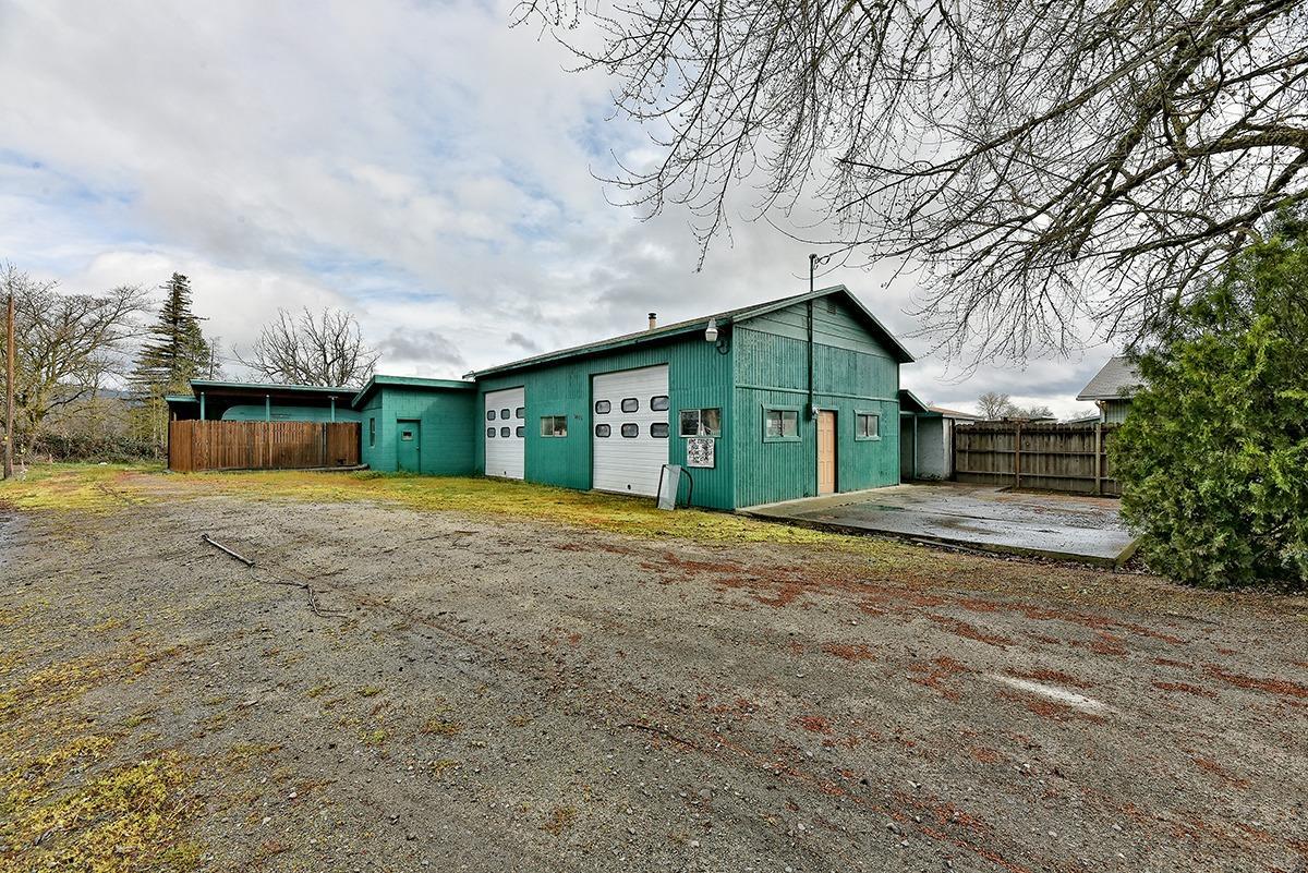 6486 Blackwell Road Central Point, OR 97502 - Photo 20 of 28 Additional Photo