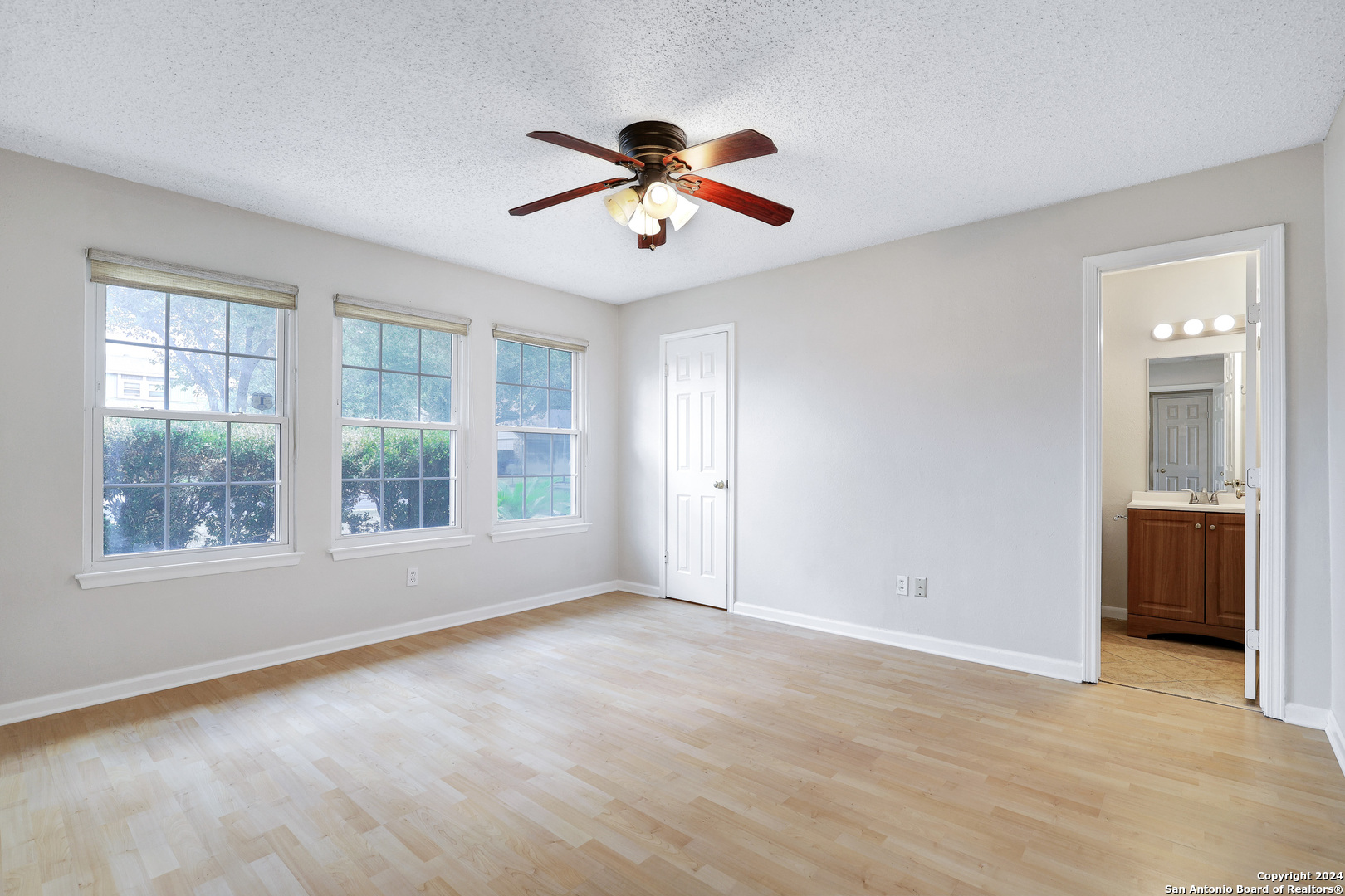 9262 Ridge Branch San Antonio, TX 78250 - Photo 7 of 13