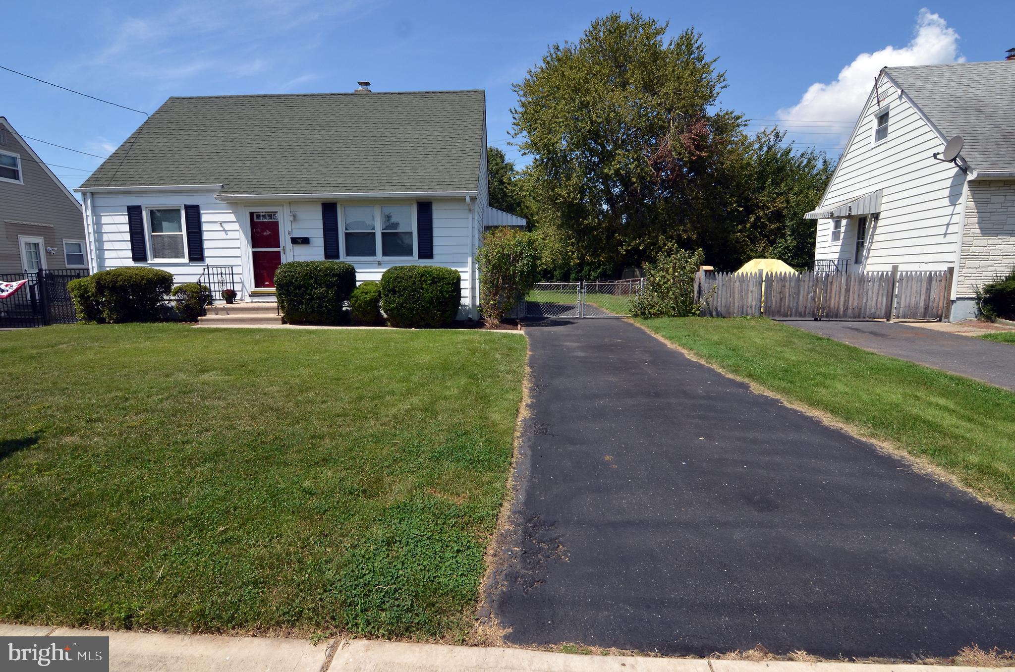 18 Petty Ridge Road Hamilton, NJ 08620 - Photo 3 of 26 Exterior Front