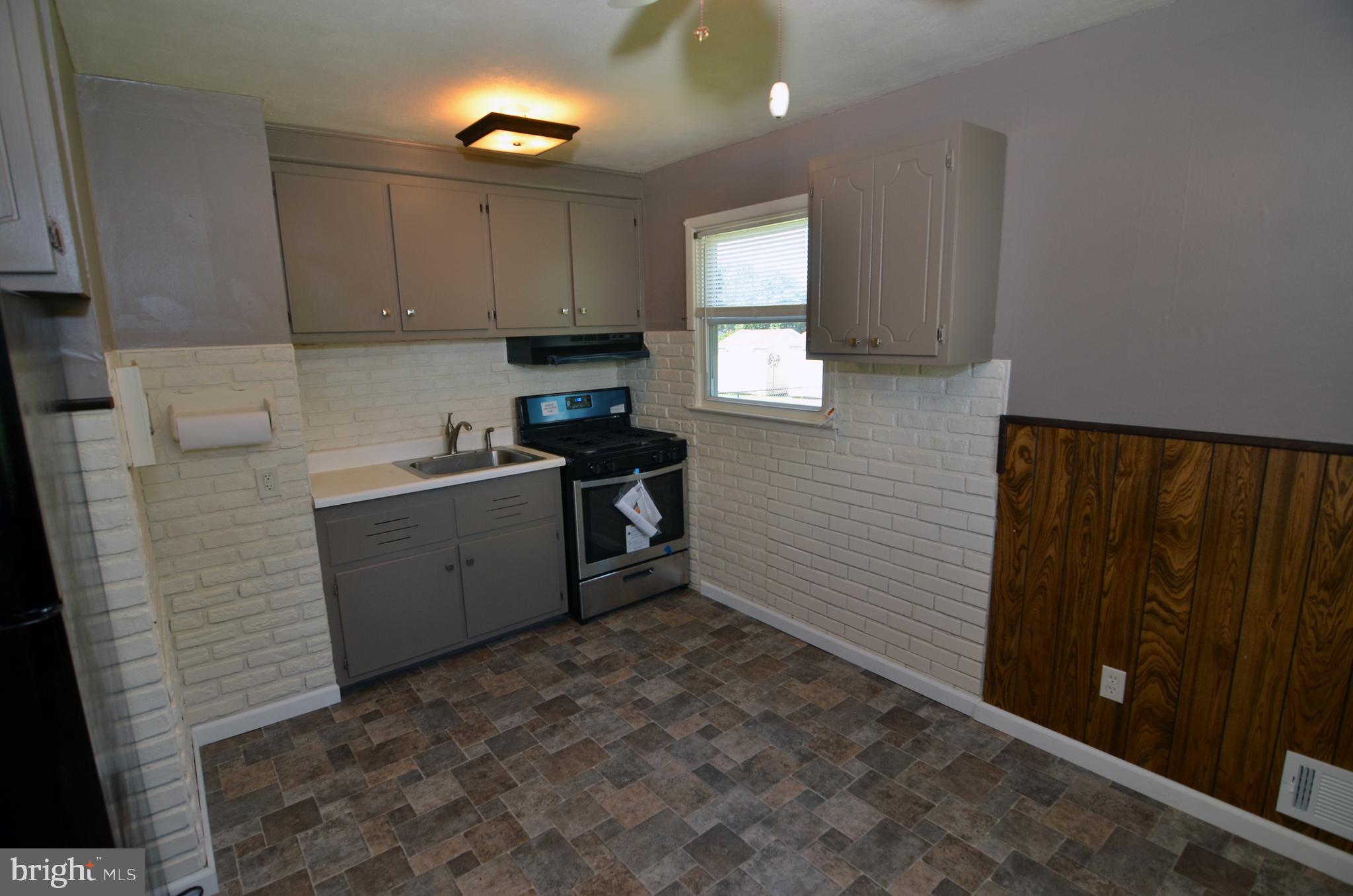 18 Petty Ridge Road Hamilton, NJ 08620 - Photo 9 of 26 Kitchen
