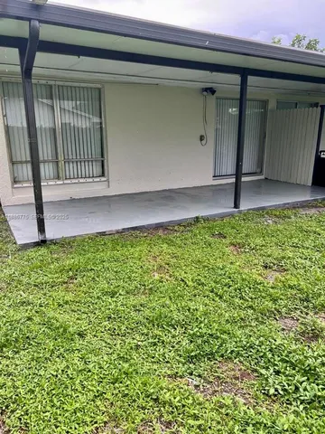 $2,400 | 341 23rd Way South, Unit 341, West Palm Beach, FL 33406
