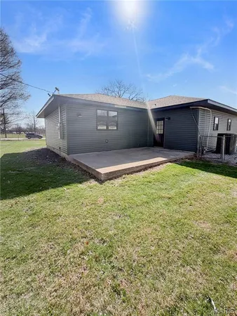$329,000 | 905 West Maple Street, Bowling Green, MO 63334