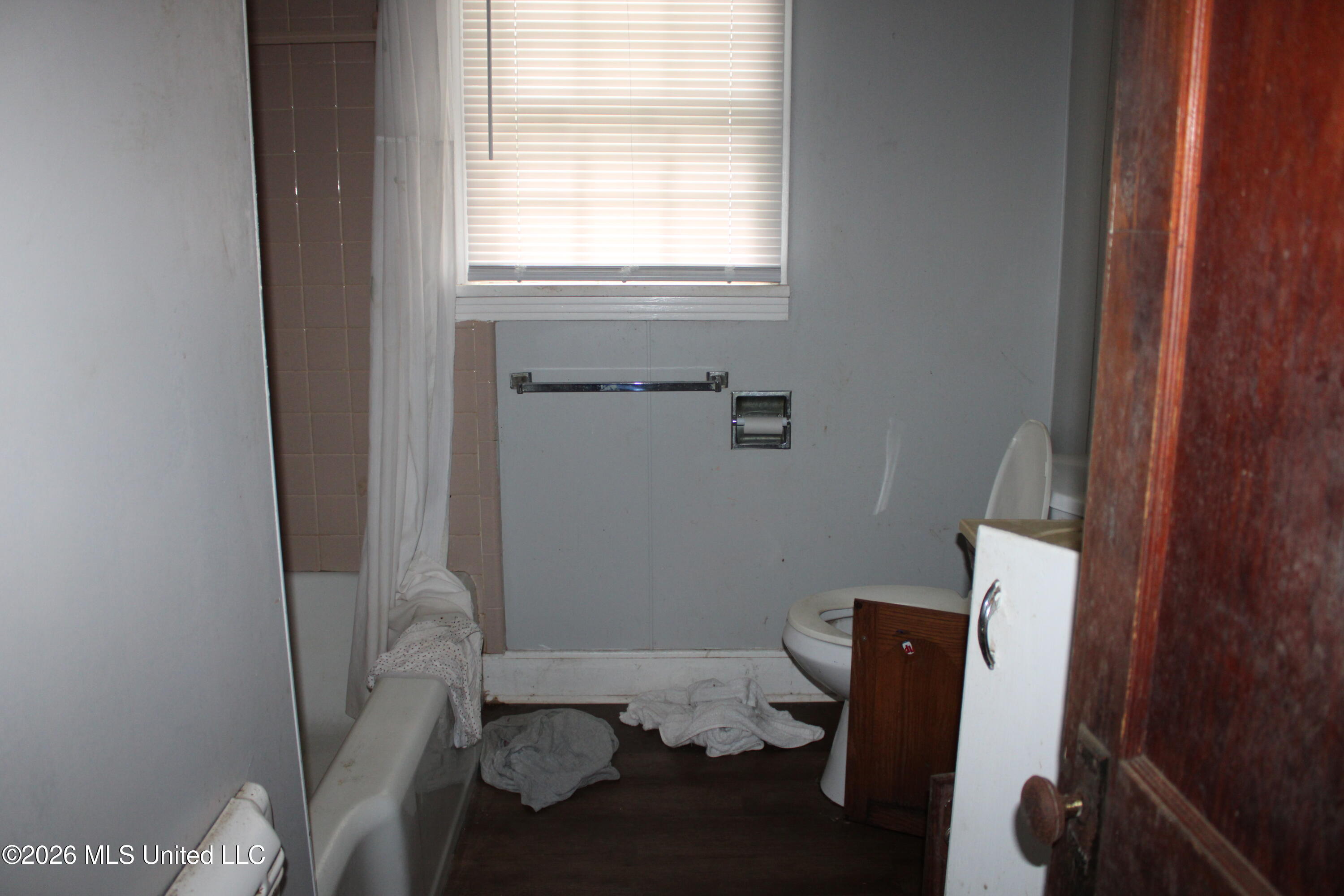 804 Lafayette Street Prentiss, MS 39474 - Photo 5 of 10 IMG_1060