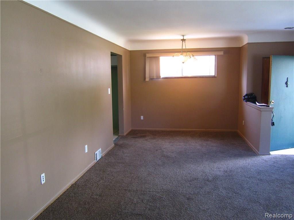 14211 Inkster Road Livonia, MI 48154 - Photo 9 of 24