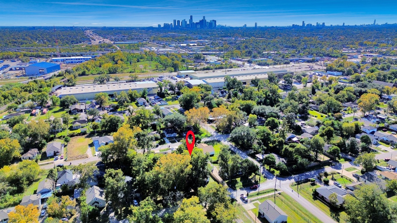 3206 Melbourne Street Houston, TX 77026 - Photo 6 of 41