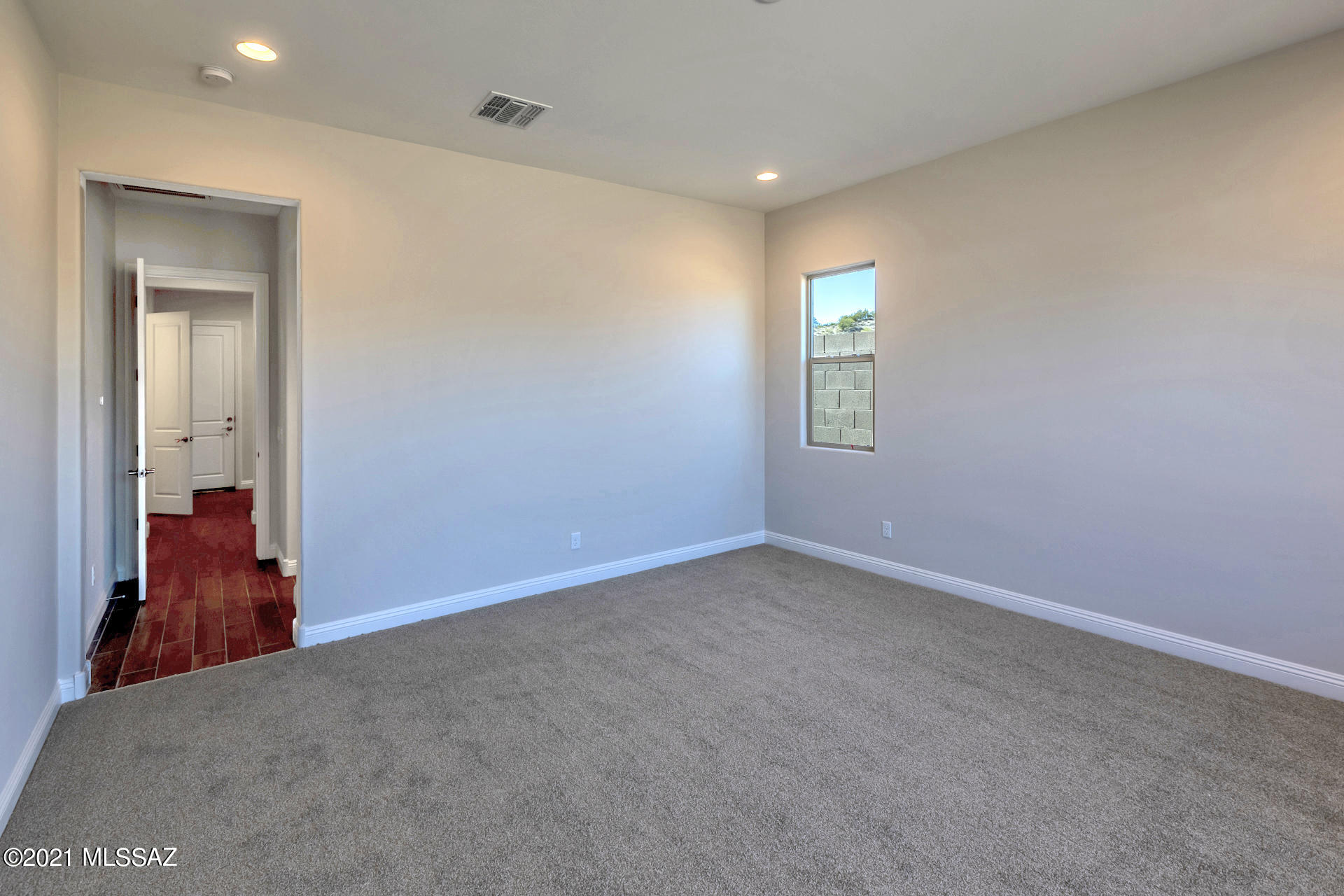677 East Romsdalen Road East Tucson, AZ 85755 - Photo 19 of 44