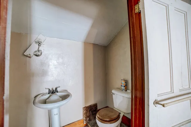 $129,900 | 300 North Axtel Street, Milford, IL 60953