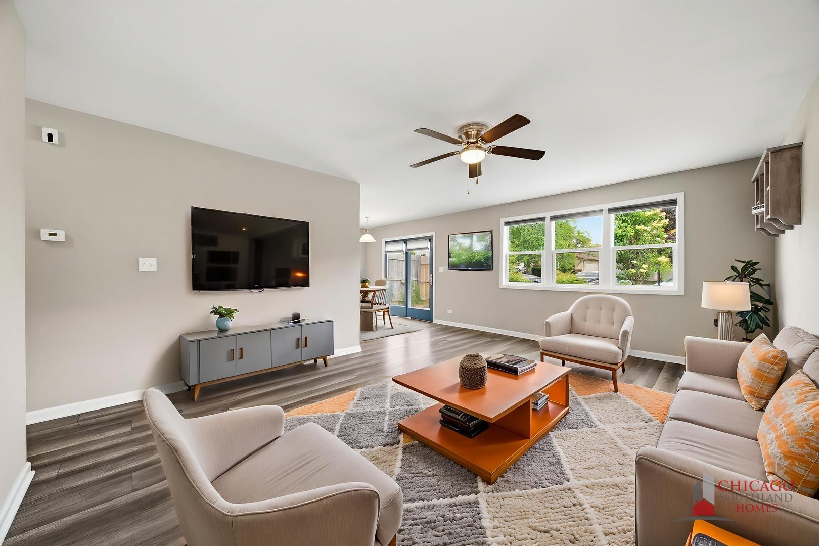225 Mill Stream Drive Bolingbrook, IL 60440 - Photo 5 of 24