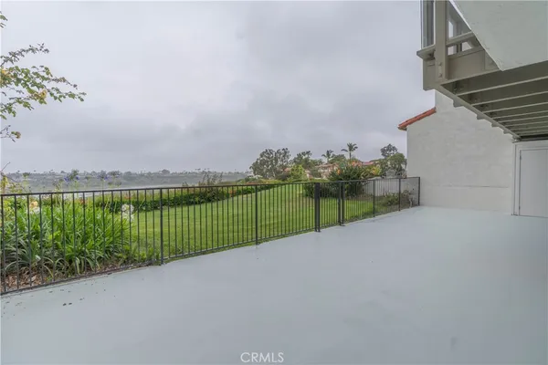 a view of a backyard and a garden