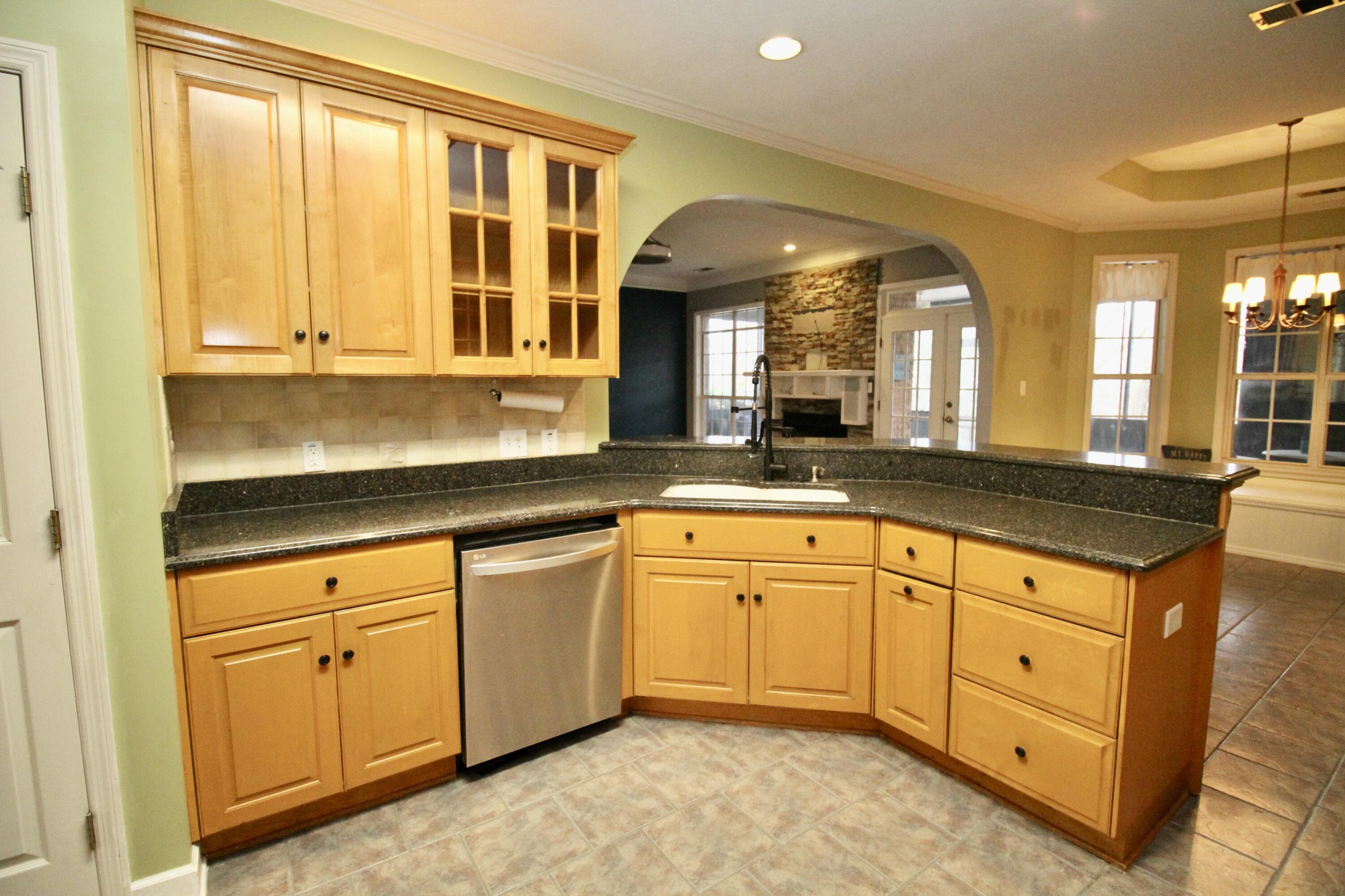 2018 Rivershyre Drive Evans, GA 30809 - Photo 16 of 63 IMG_1681