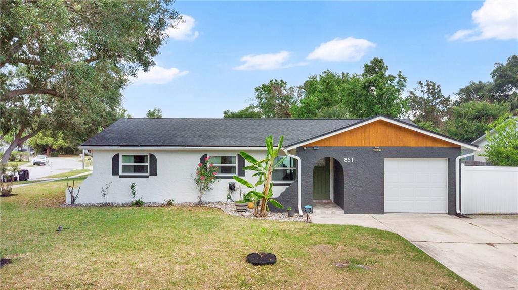 851 Darwin Drive Altamonte Springs, FL 32701 - Photo 23 of 31 a view of a house with backyard