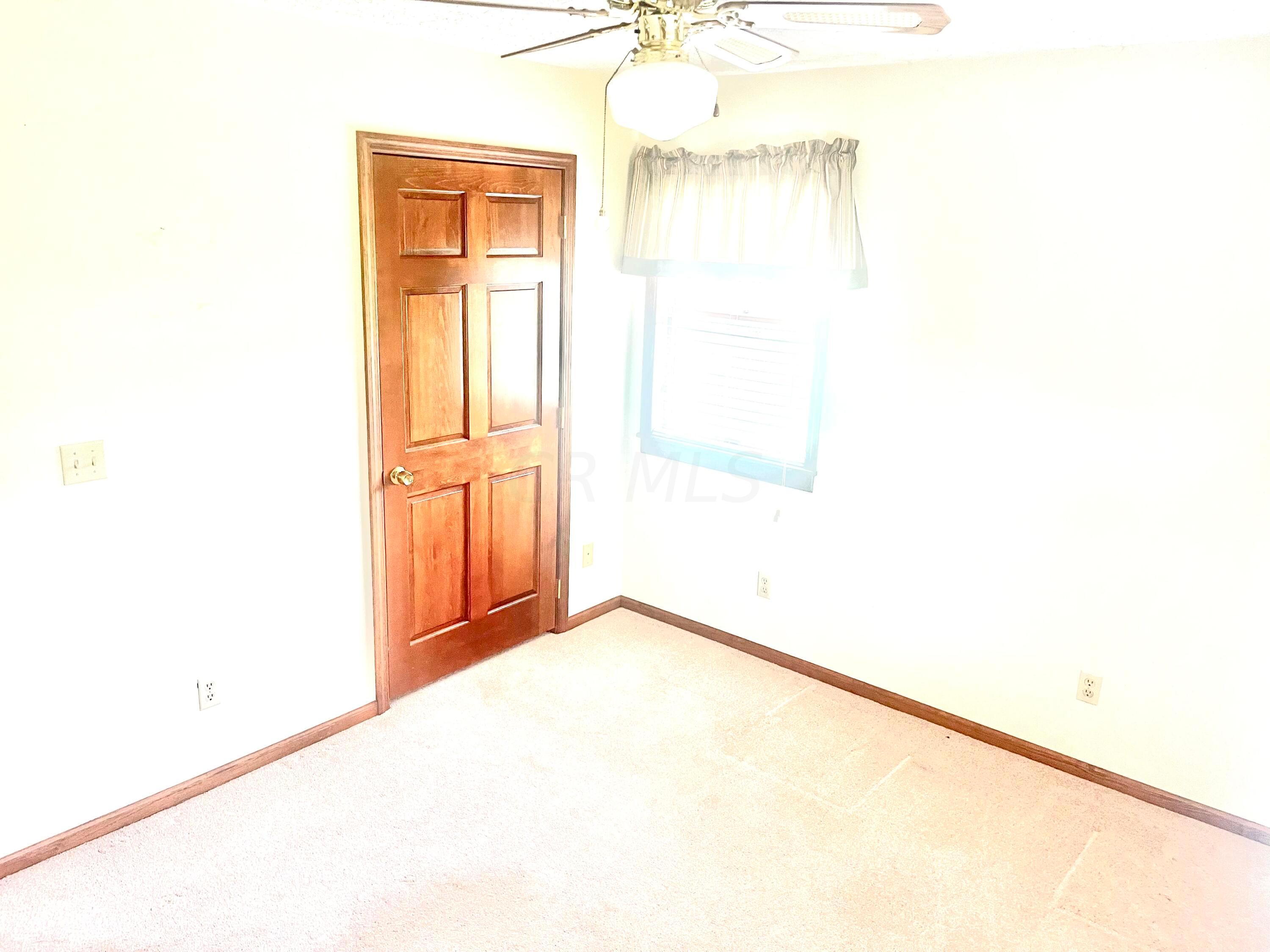 404 Ridgedale Drive Circleville, OH 43113 - Photo 33 of 42 135AF7B9-AC32-4614-8E8A-2DF974FBE7FB