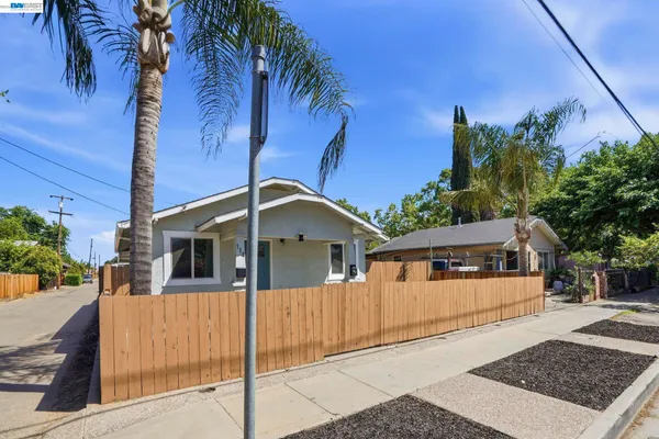 $539,000 | 114 C Street, Tracy, CA 95376