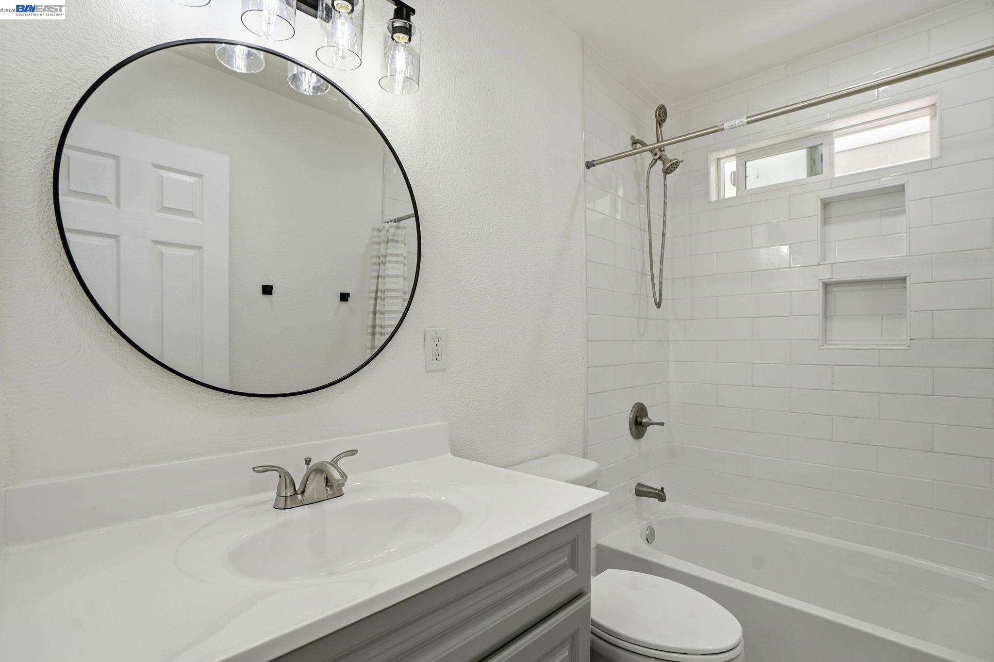 114 C Street Tracy, CA 95376 - Photo 22 of 42 Virtually Staged