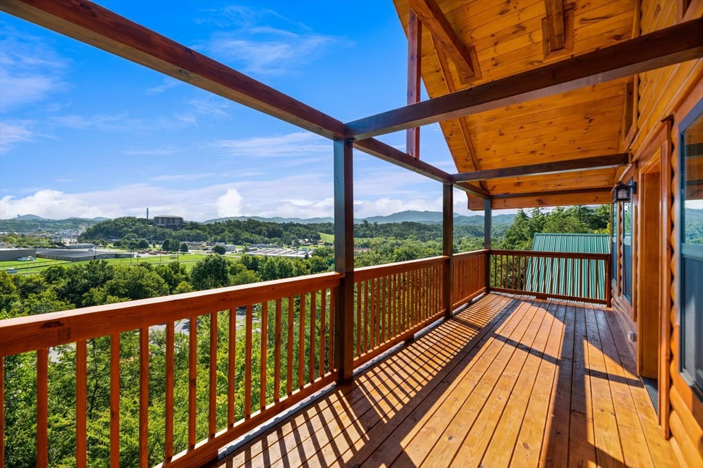 725 Blueberry Ridge Way Pigeon Forge, TN 37863 - Photo 29 of 39