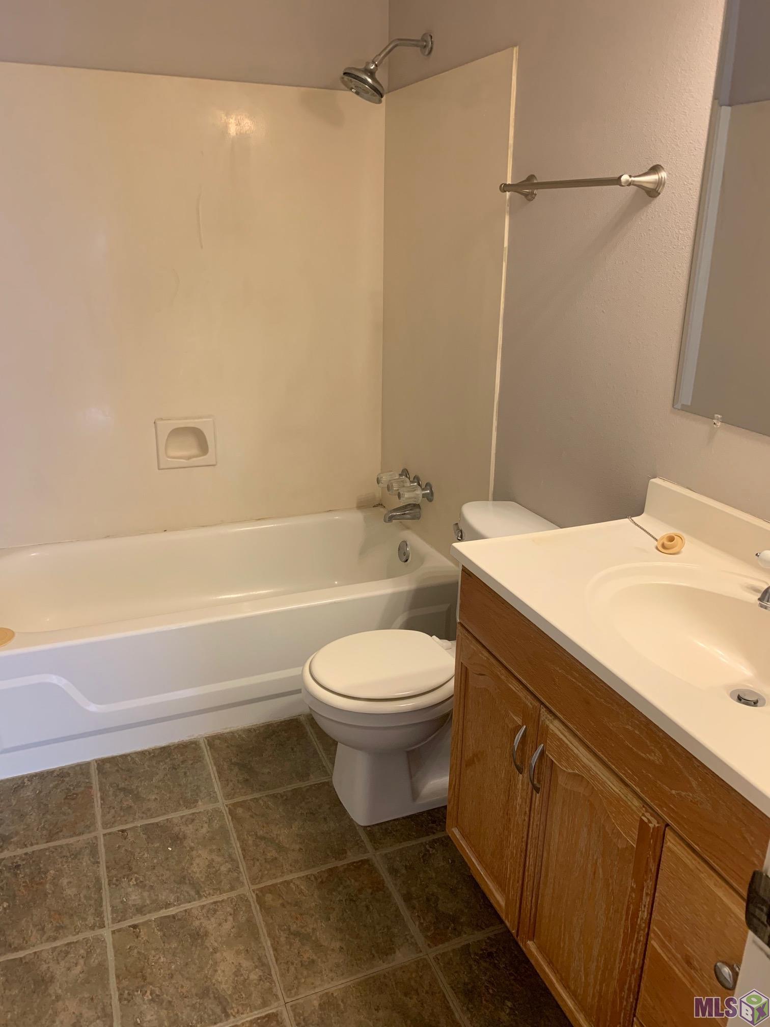 4352 Stumberg Lane Baton Rouge, LA 70816 - Photo 9 of 12