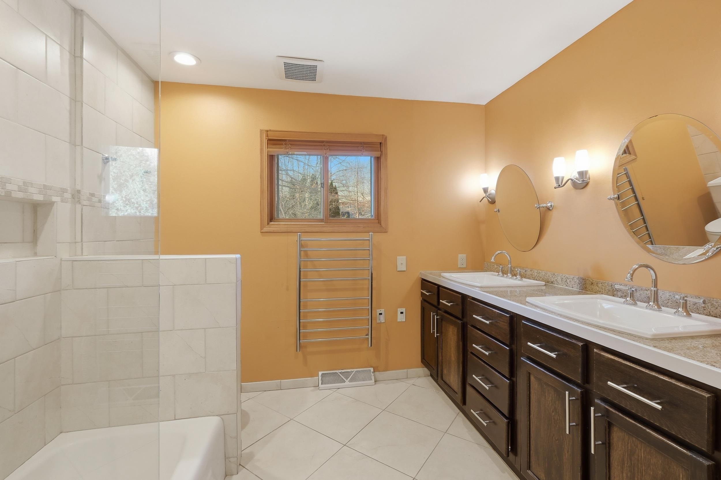 7207 Fortune Drive Middleton, WI 53562 - Photo 17 of 37
