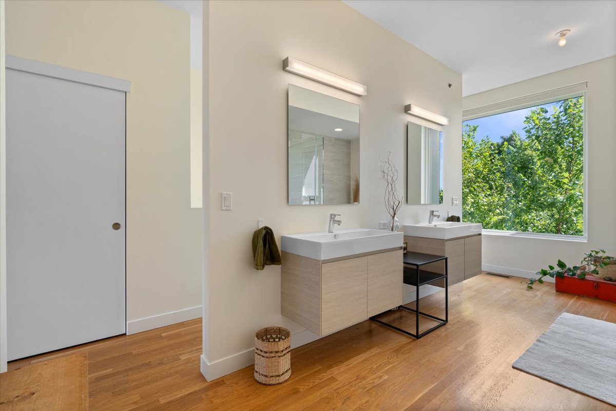2638 North Ridgeway Avenue Chicago, IL 60647 - Photo 18 of 31 a bathroom with a sink and a mirror