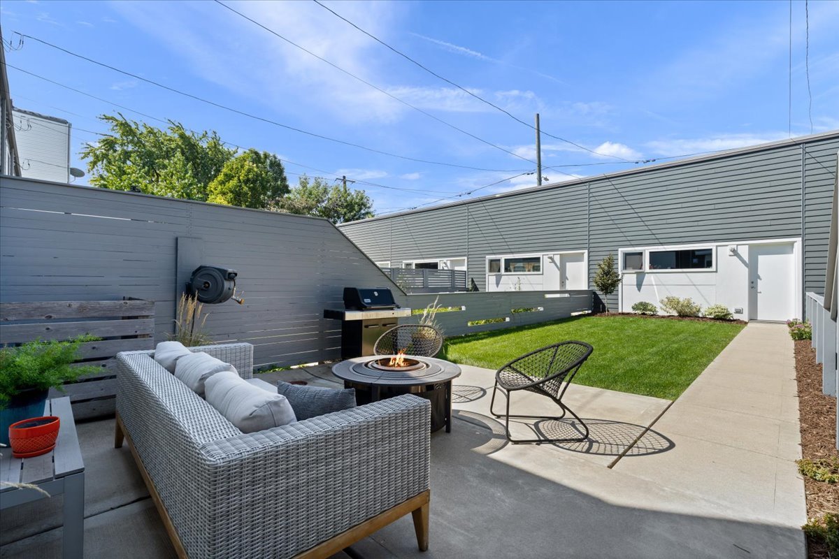 2638 North Ridgeway Avenue Chicago, IL 60647 - Photo 27 of 31 a view of a house with backyard and a patio