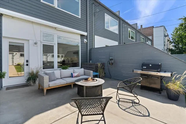 $775,000 | 2638 North Ridgeway Avenue, Chicago, IL 60647