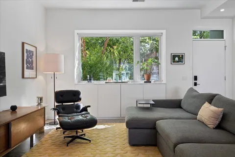 $775,000 | 2638 North Ridgeway Avenue, Chicago, IL 60647