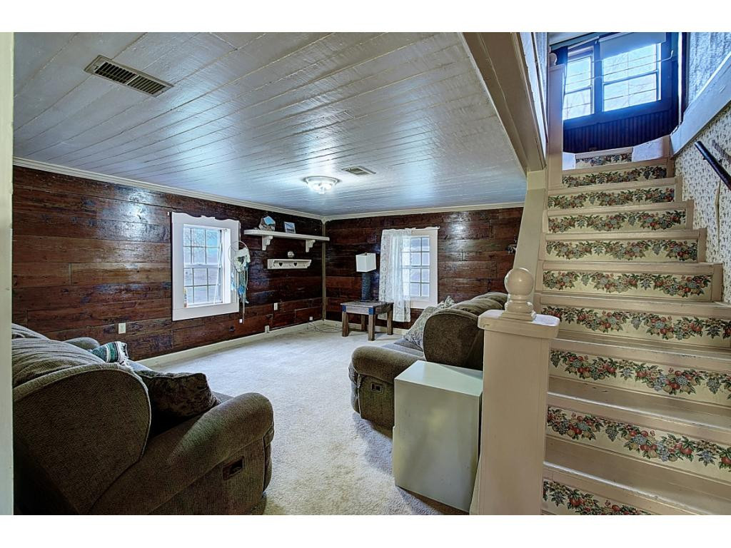 3025 St James Road Greeneville, TN 37743 - Photo 5 of 35 Photo 5