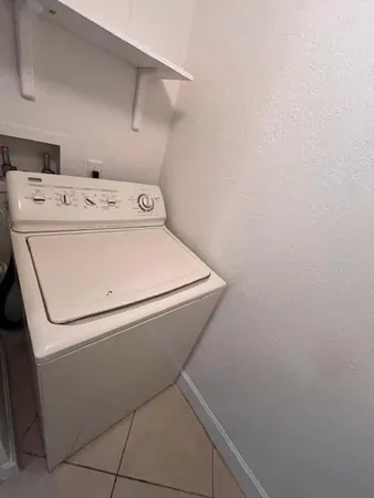 $1,975 | 4 Renaissance Way, Unit 302, Boynton Beach, FL 33426