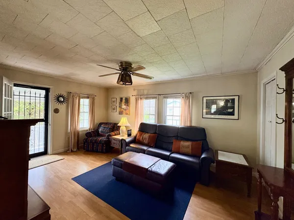 $190,000 | 71 Kingstown Lane, Hot Springs, VA 24445