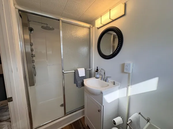 $190,000 | 71 Kingstown Lane, Hot Springs, VA 24445