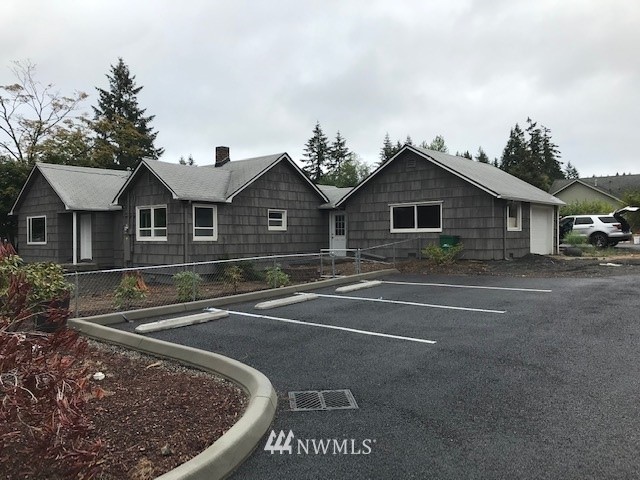 3421 Harris Road Southeast Port Orchard, WA 98366 - Photo 2 of 21 Gallery Image 2