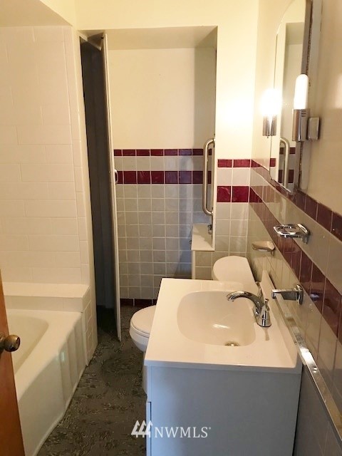 3421 Harris Road Southeast Port Orchard, WA 98366 - Photo 17 of 21 Gallery Image 17