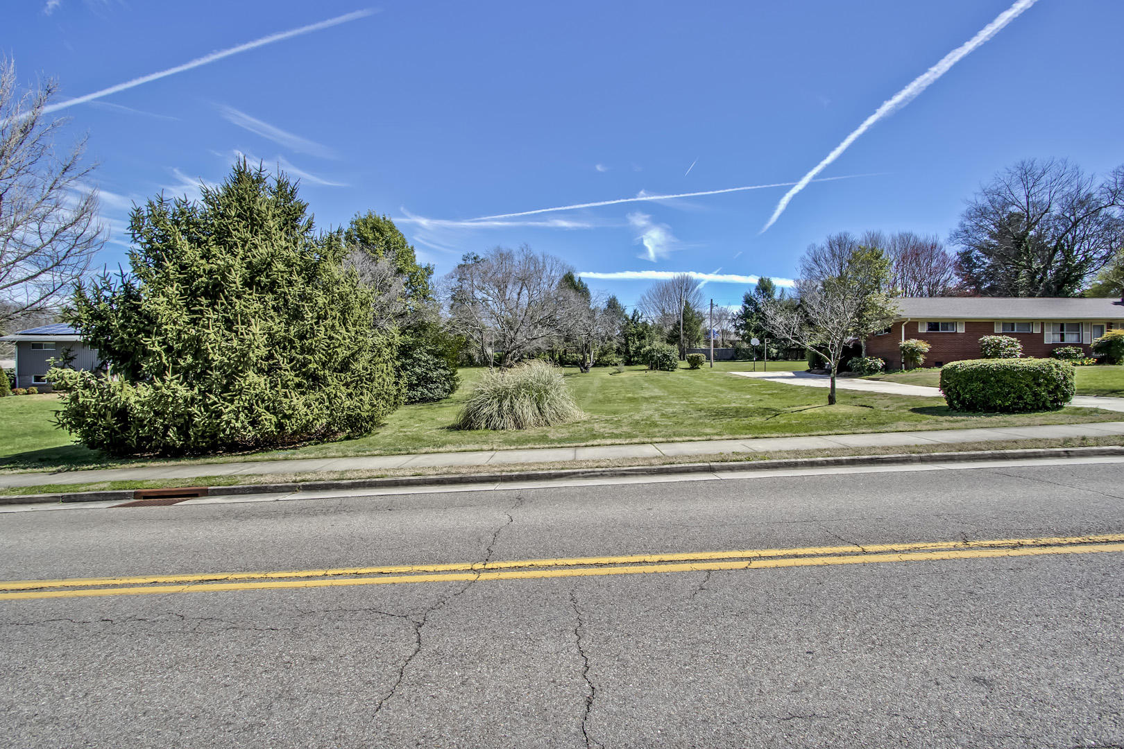610 Wesley Road Northwest Knoxville, TN 37909 - Photo 1 of 10 04_WesleyRoad_610_Street_E
