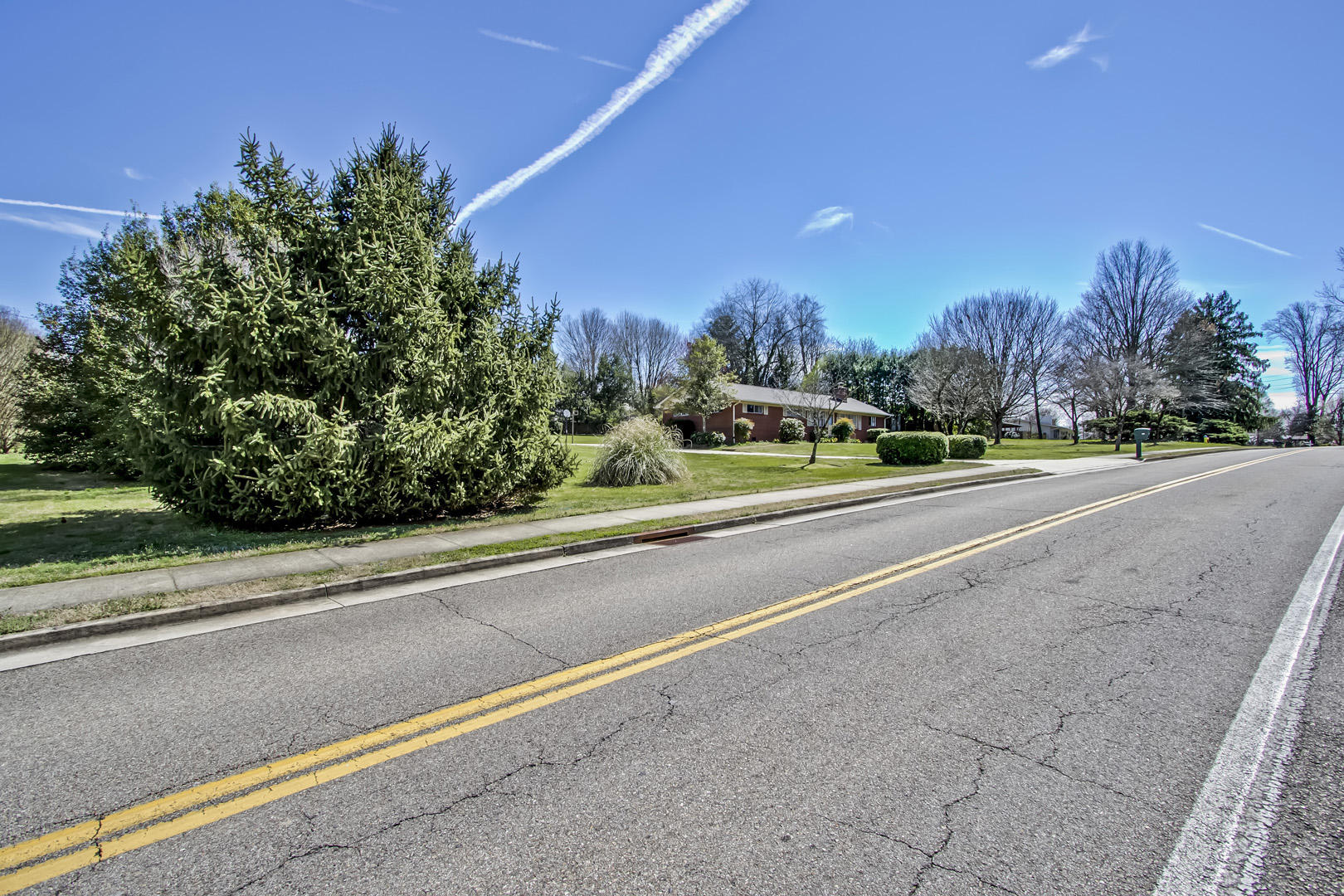 610 Wesley Road Northwest Knoxville, TN 37909 - Photo 4 of 10 03_WesleyRoad_610_Street_S-SE