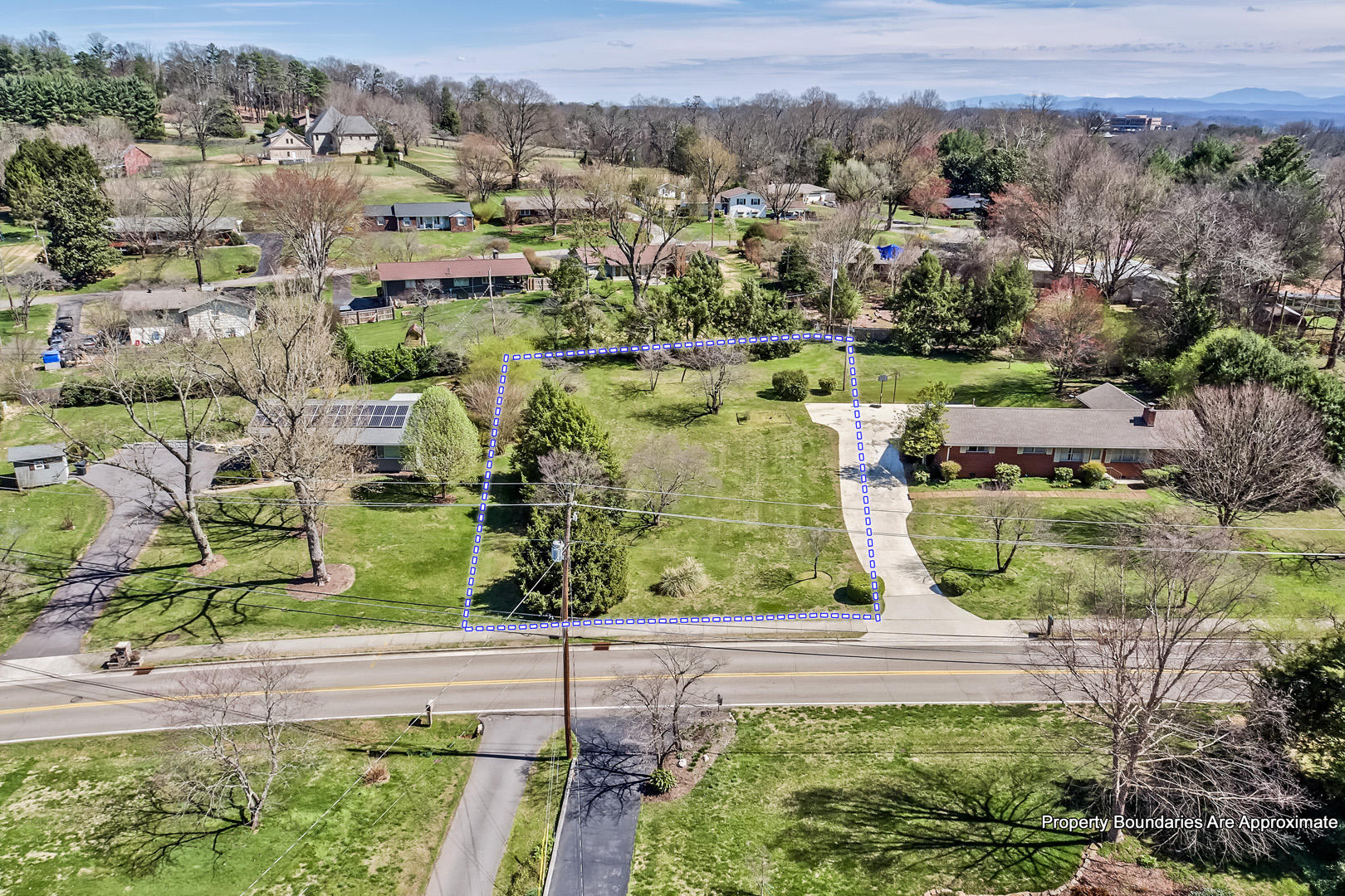 610 Wesley Road Northwest Knoxville, TN 37909 - Photo 9 of 10 09_WesleyRoad_610_Birdseye_E