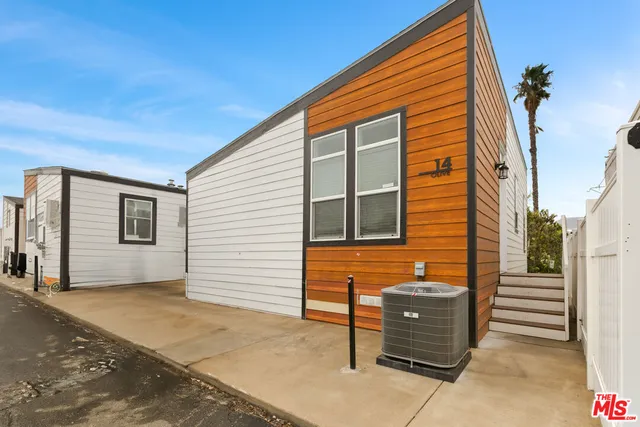 $189,950 | 8250 Lankershim Boulevard, Unit 192, North Hollywood, CA 91605