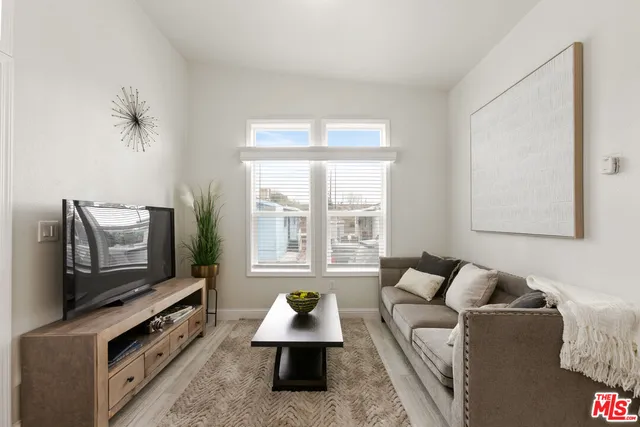 $189,950 | 8250 Lankershim Boulevard, Unit 192, North Hollywood, CA 91605