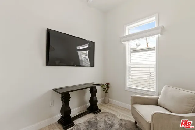 $189,950 | 8250 Lankershim Boulevard, Unit 192, North Hollywood, CA 91605