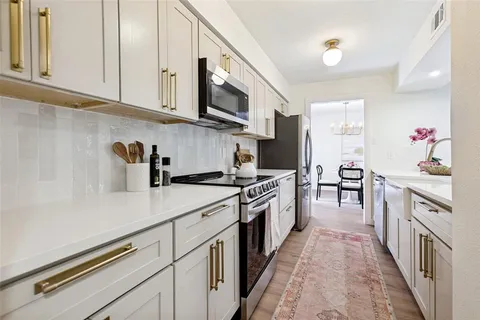 $329,000 | 6030 Birchbrook Drive, Unit 223, Dallas, TX 75206