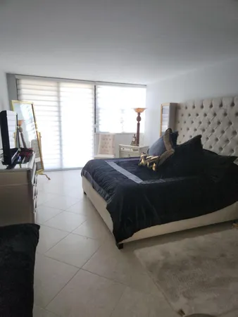 $8,000 | 899 Jeffery Street, Unit 701, Boca Raton, FL 33487